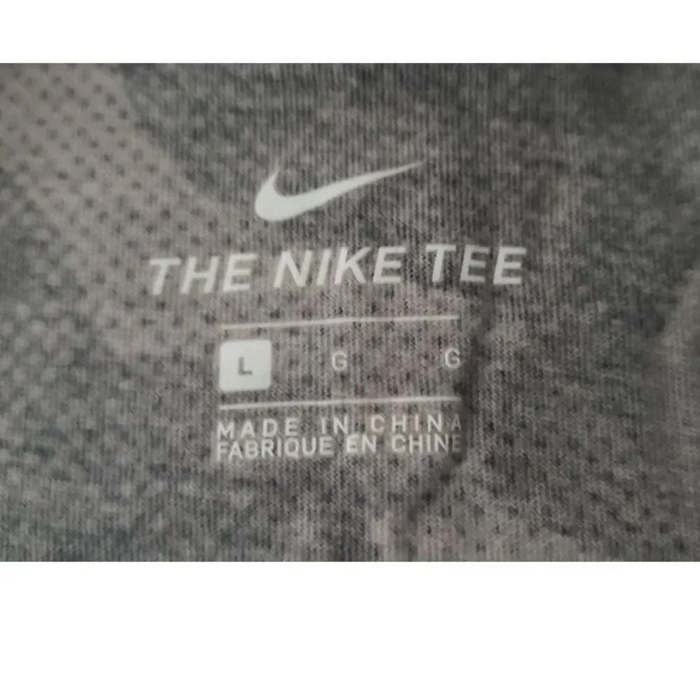 Nike Tee Long Sleeve Camouflage Kids‎ Size Large Athletic